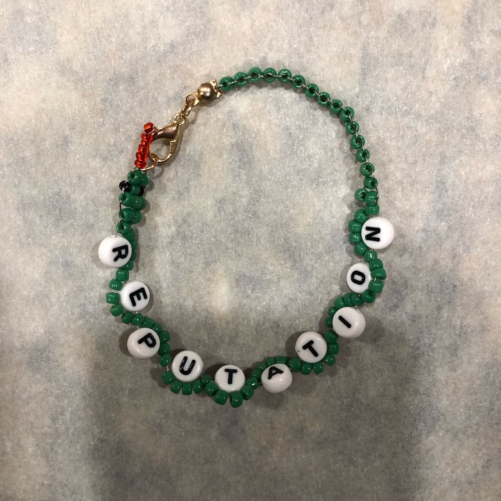Taylor Swift - Reputation Snake Bracelet